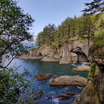 Cape Flattery - Sea caves - Hiking Near Me - Neah Bay, Washington Cape Flattery - Sea caves - Hiking Near Me - Neah Bay, Washington