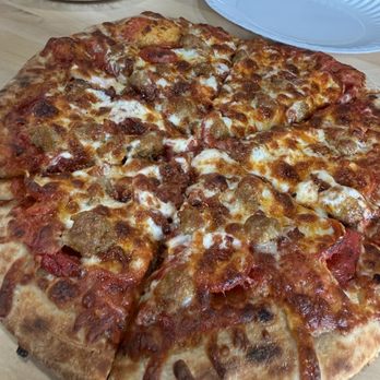 Good News Brewing - Meat pizza 12"? Maybe? - Breweries Near Me - Ferguson, Missouri