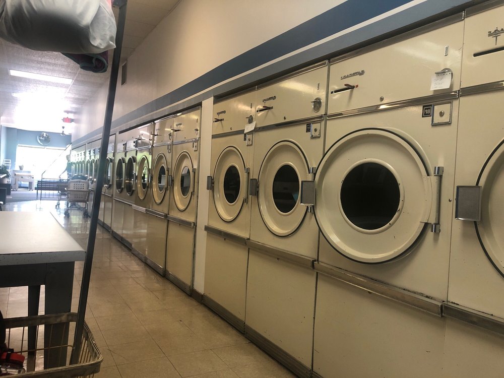 DEE INDEPENDENT CLEANERS LAUNDRY & LAUNDROMAT Updated September 2024