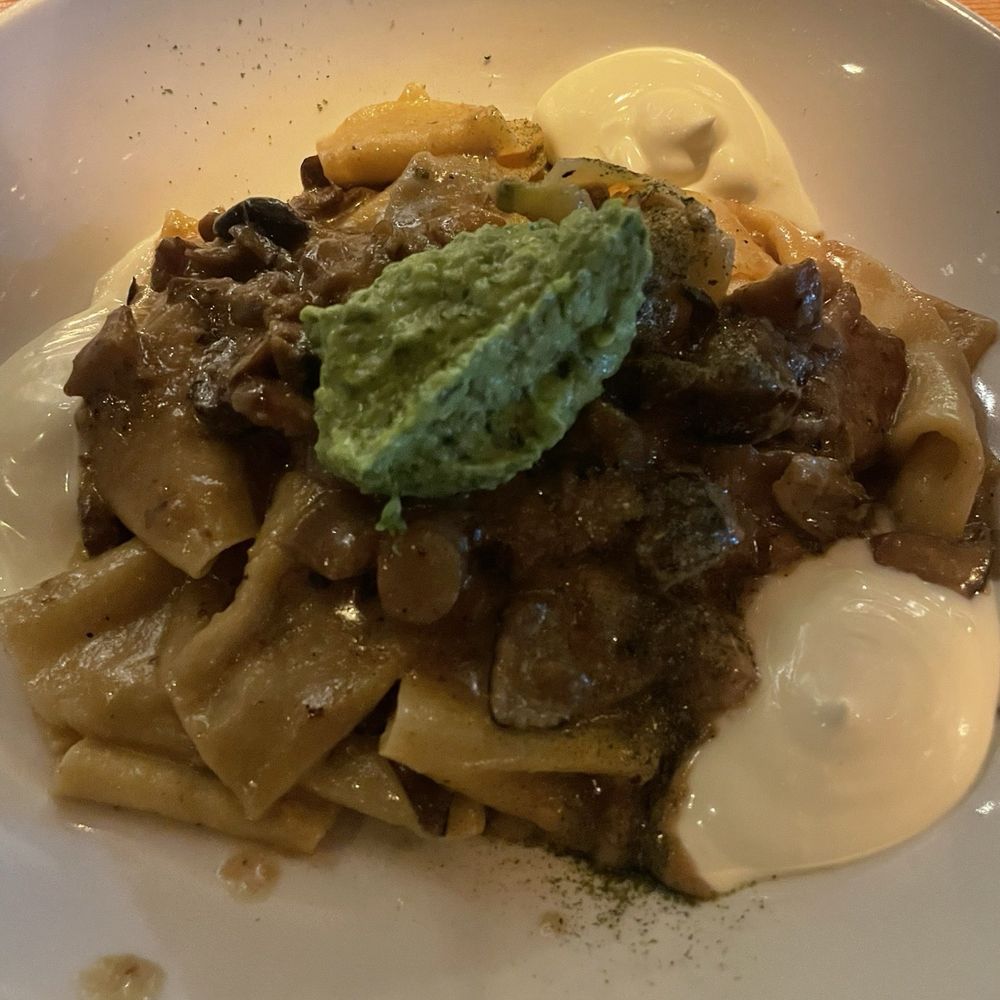 Tinker Street - Mushroom Stroganoff - Wine Bars Near Me - Indianapolis, Indiana Tinker Street - Mushroom Stroganoff - Wine Bars Near Me - Indianapolis, Indiana
