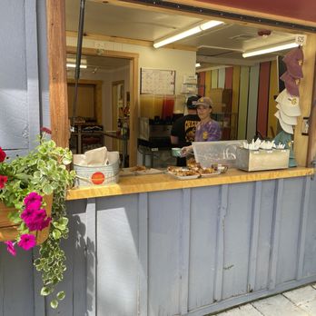 Cheese Louise - Another order ready. The staff are cheesy. - Food Trucks Near Me - Conway, New Hampshire