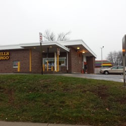 Wells Fargo Bank - There are many of these branches.  I am ensuring this specific branch is captured exactly as I see it.