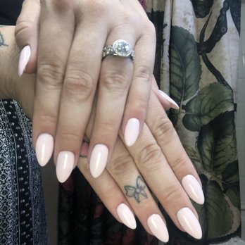 Divas Nails Spa - Full set with gel by Lee - Nail Salons Near Me - Highland, California