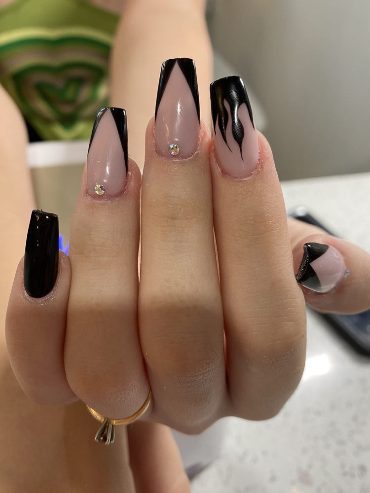 NAIL BAR Updated August 2024 163 Photos & 18 Reviews 499 Grand