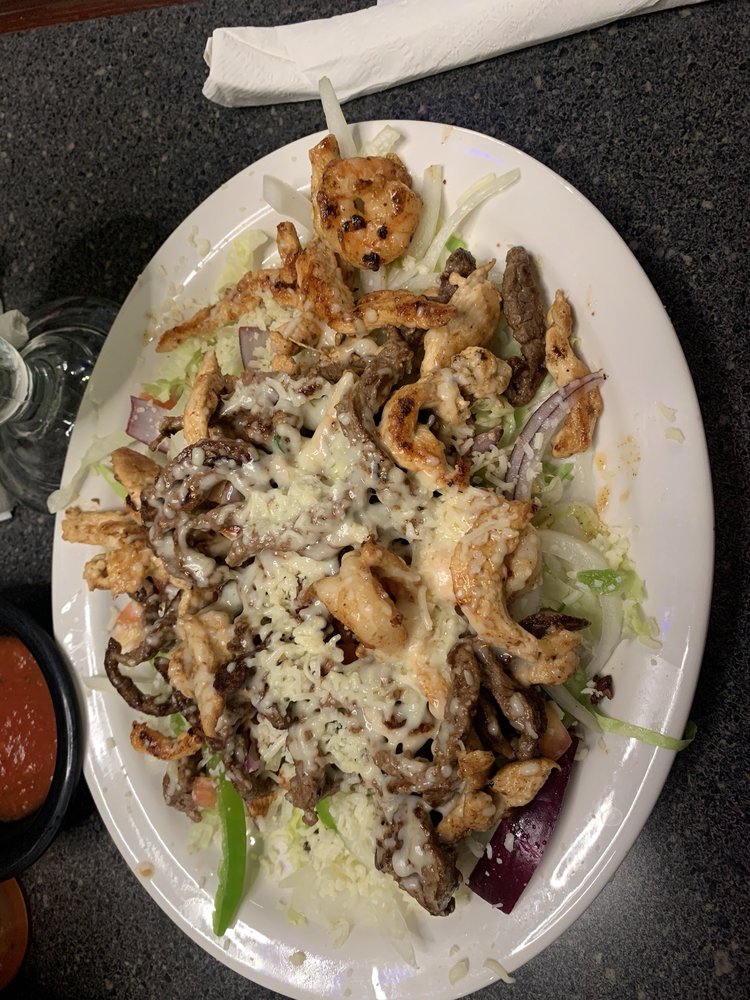 Food from Tres Hermanos Nunez