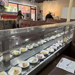Revolving food