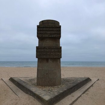 Juno Beach Memorial - Landmarks & Historical Buildings Near Me - Graye-sur-Mer, 14