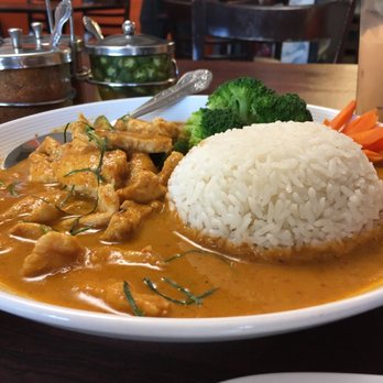 Le Thai Cuisine - Panang curry - Thai Near Me - Lorton, Virginia