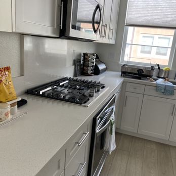 Simply Cleaning Pro - Every corner counts! From countertops to stovetops, this kitchen got the full Simply Cleaning Pro treatment. - Office Cleaning Near Me