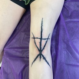 Done by Brooklyn^^