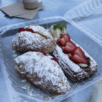Cream Pan - Cream Puff - Bakeries Near Me - Tustin, California Cream Pan - Cream Puff - Bakeries Near Me - Tustin, California