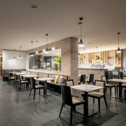 Amande - Interiér restaurace Amande Hustopeče.
