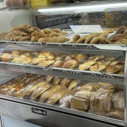 Pan Pizza Bakery