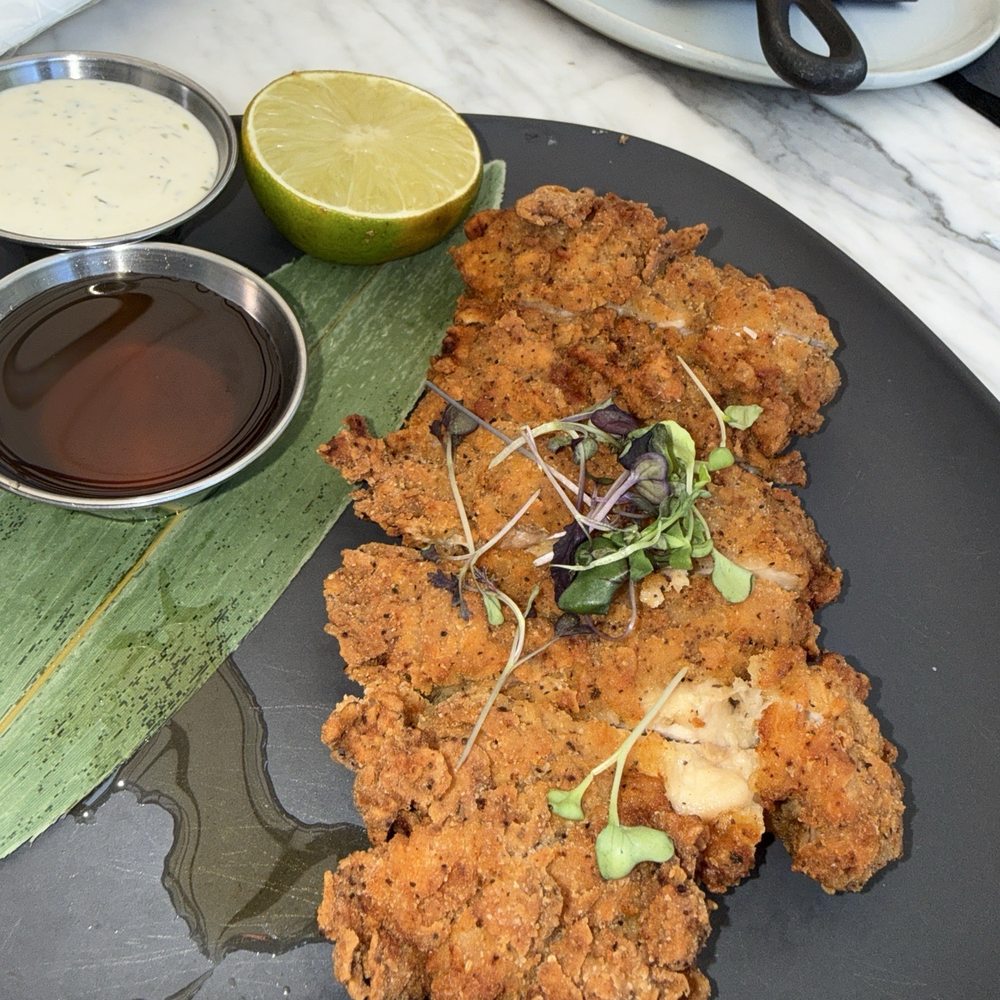 Le Chick - Cocktail Bars Near Me - Miami, Florida