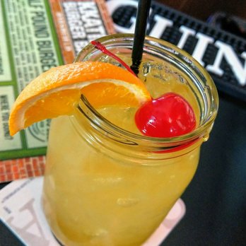 Kkatie's Burger Bar - Whiskey Sour! - Burgers Near Me - Marshfield, Massachusetts