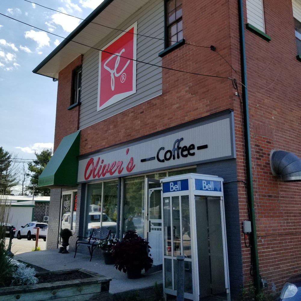 Oliver's Coffee - the outside of the building - Cafes Near Me - Muskoka Lakes, Ontario Oliver's Coffee - the outside of the building - Cafes Near Me - Muskoka Lakes, Ontario