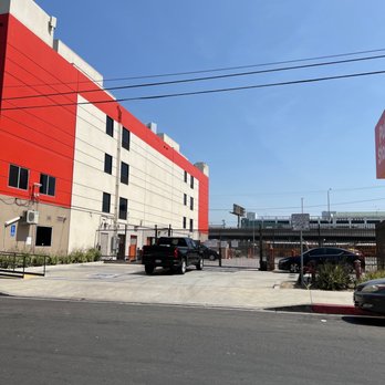 Public Storage - Entrance off 18th St. - Self Storage Near Me - Los Angeles, California