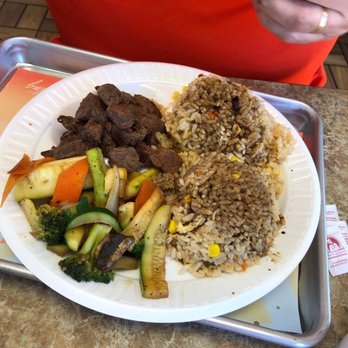 Tokyo Express - Fried rice, veggies and steak - Japanese Near Me - Windcrest, Texas