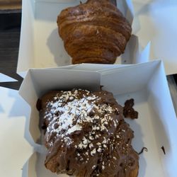 Misk Coffee Break - Chocolate croissant and plain croissant.