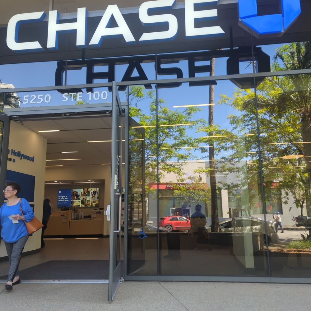 Chase - Banks & Credit Unions Near Me - North Hollywood, California Chase - Banks & Credit Unions Near Me - North Hollywood, California