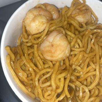 China Buffet and Hibachi - Undercooked Shrimp Lo Mein - Chinese Near Me - Hope Mills, North Carolina