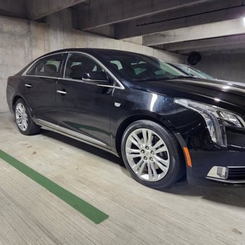 DLS Luxury Car Service - Town Car Service Near Me
