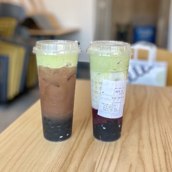 Motto Tea Cafe - 7/10/21: left is Japanese Momo peach black  and right is Berries in Kyoto. Both with brown sugar boba - Bubble Tea Near Me - San Gabriel, California