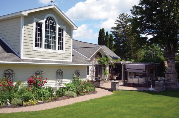 The Lace Curtain Cottage by null