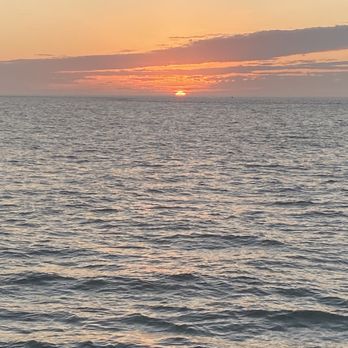 Southern Star Dolphin Cruise - Beautiful sunset on the boat - Whale Watching Tours Near Me - Destin, Florida Southern Star Dolphin Cruise - Beautiful sunset on the boat - Whale Watching Tours Near Me - Destin, Florida
