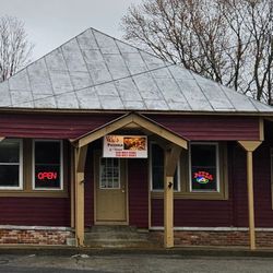 Vicki's Pizzeria & Market