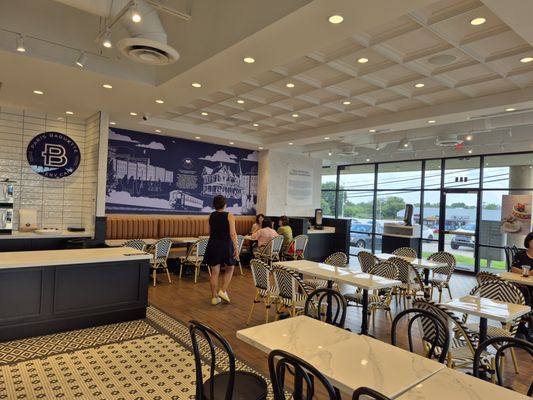 Paris Baguette by null