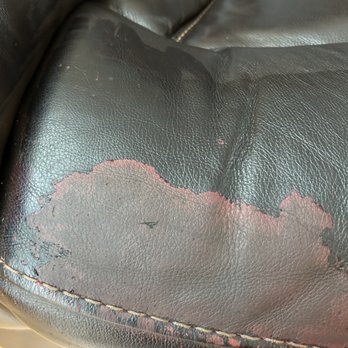 The Brick - Poor showing for a Canadian company! - Furniture Stores Near Me - Coquitlam, British Columbia