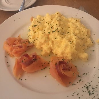 Murphy's Hotel - Salmon with scrambled eggs - Hotels Near Me - Tubbercurry, SO