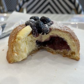 Paris Baguette - Bakeries Near Me - Chicago, Illinois Paris Baguette - Bakeries Near Me - Chicago, Illinois