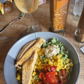 Nando's Peri-Peri - Chicken bowl and white sangria - Portuguese Near Me - Ottawa, Ontario Nando's Peri-Peri - Chicken bowl and white sangria - Portuguese Near Me - Ottawa, Ontario