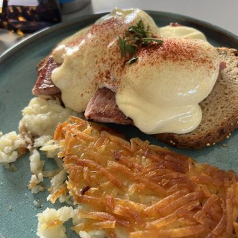 Mala Ocean Tavern - Eggs Benedict - Seafood Near Me - Lahaina, Hawaii