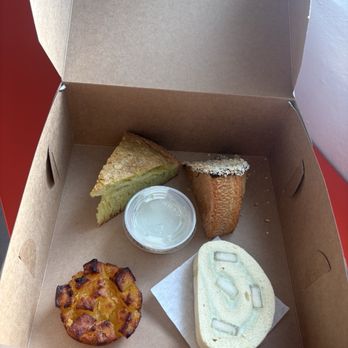 Berlu Bakery - Bakeries Near Me - Portland, Oregon