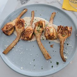 Acqua Pazza Coastal Italian - Fried Artichokes $12 Presentation deficit