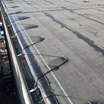 Chicago Roofing Systems - Heating elements installed to prevent ice damming. - Roofing Near Me - Chicago, Illinois Chicago Roofing Systems - Heating elements installed to prevent ice damming. - Roofing Near Me - Chicago, Illinois