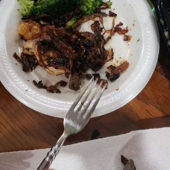 Applebee's Grill + Bar - . The onion/mushroom mixture is burnt. They were put on the bottom of the containers and the chicken was on top covering it up. - A disposable plate contains broccoli, chicken, and a burnt onion/mushroom mixture, with some food remnants and a fork held by a person. - Sports Bars Near Me - Lima, Ohio