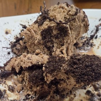 Frostcity - See how the chocolate pieces are blended into the shaved ice cream. - Desserts Near Me - Honolulu, Hawaii