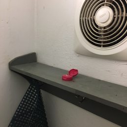Left on Monday. Still there Thursday. Note the dirt on the fan.