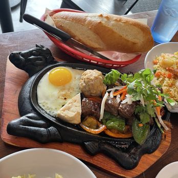Rice & Roll’d - Vietnamese Steak and Egg with Bread - Vietnamese Near Me - Manteca, California