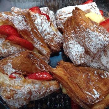 Cream Pan - 6 strawberry croissants for $8.40 - Bakeries Near Me - Tustin, California
