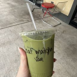 Vanilla oat milk matcha
