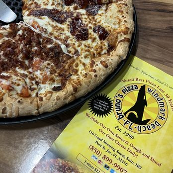 Windmark Beach Brunos Pizza - Half BBQ brisket and half chicken bacon ranch. - Pizza Near Me - Port St. Joe, Florida