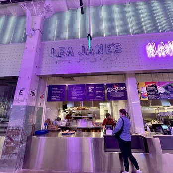 Lea Jane's - Store front - Chicken Shop Near Me - Houston, Texas Lea Jane's - Store front - Chicken Shop Near Me - Houston, Texas