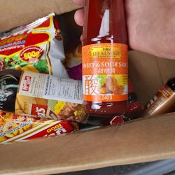 Chung Ying - Sweet and sour sauce