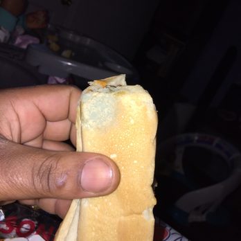 Sonic Drive-In - This is mold. That's disgusting. - Ice Cream & Frozen Yogurt Near Me - Capitol Heights, Maryland