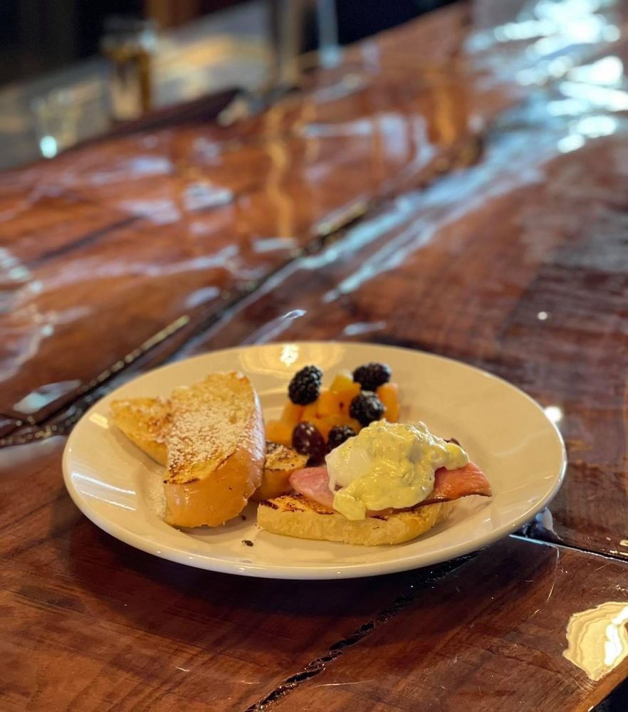 SOUTHSIDE TAVERN Updated September 2024 70 Photos & 52 Reviews